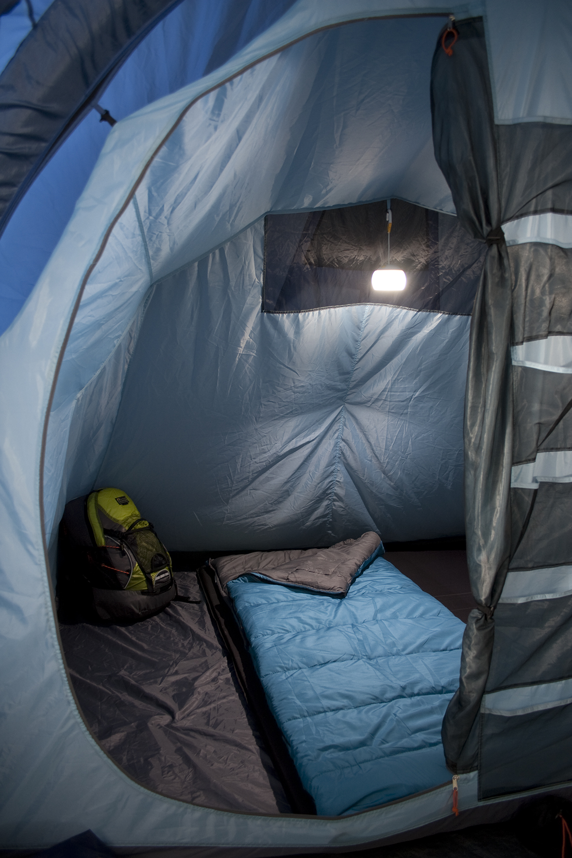 VISEĆA LAMPA - Slika 2