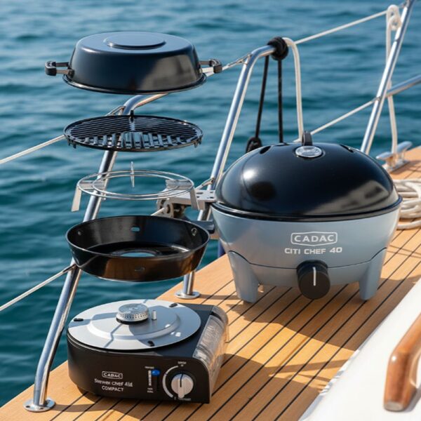 Brodski roštilj i prateći pribor